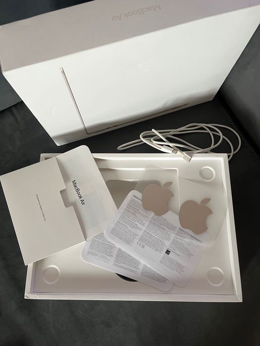 Macbook Air M2 16GB RAM Stare Impecabila ca nou