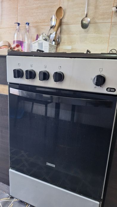 Vand Aragaz Zanussi