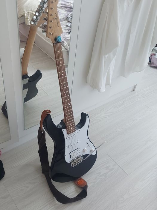 Электрогитара Yamaha pacifica 012 black