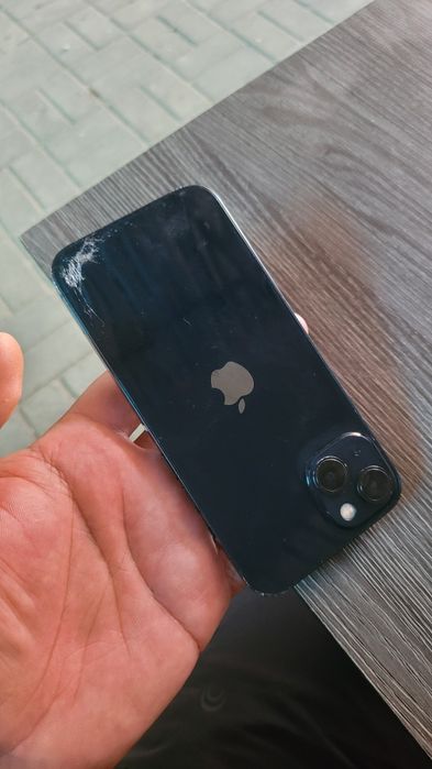 IPhone 13 128гб норм телефон