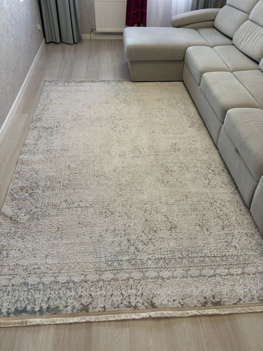 Продам ковер - 8500т