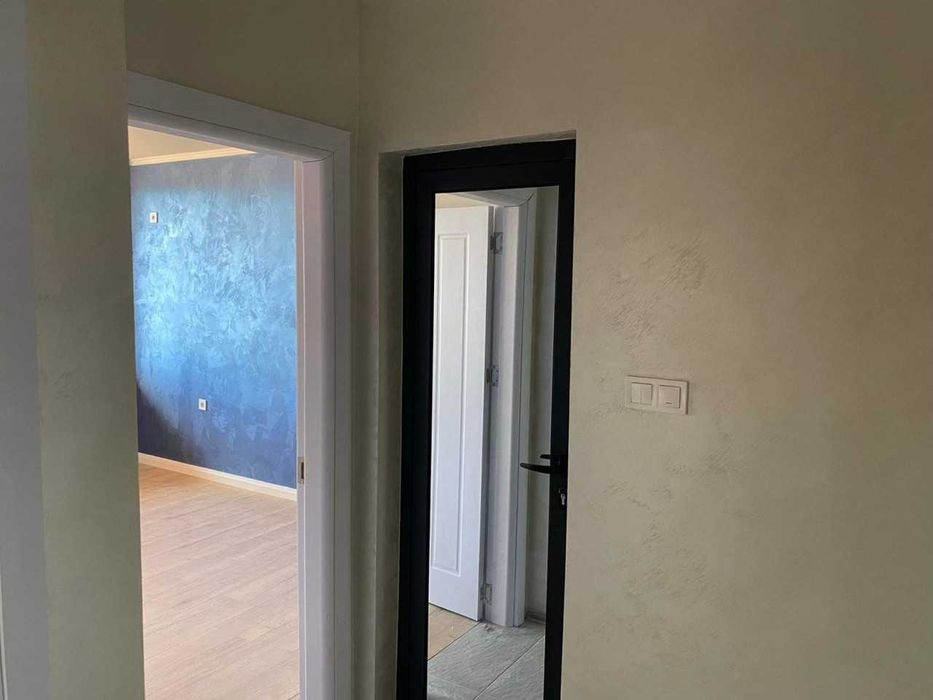 Продава се Двустаен апартамент в Пловдив, Тракия - 68 кв.м за 1390 €/кв.м - Снимка #8