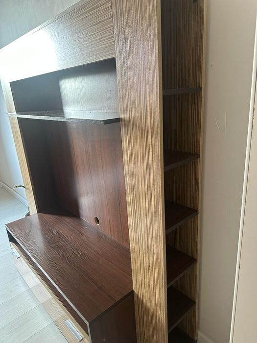 Тв шкаф в хорошем состоянии