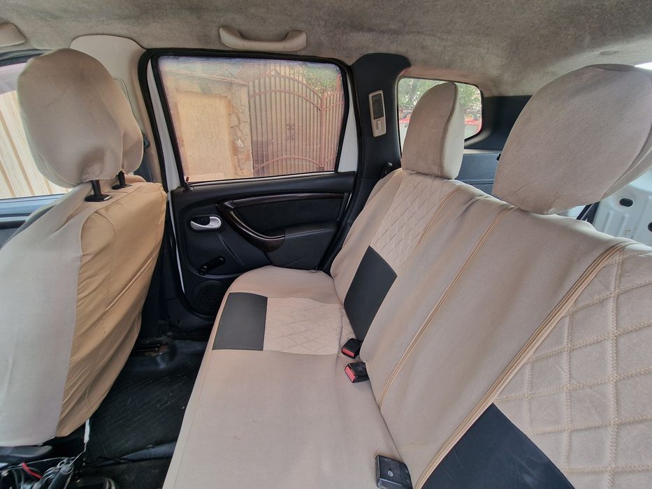 Dacia Duster. 1 6. 4×2