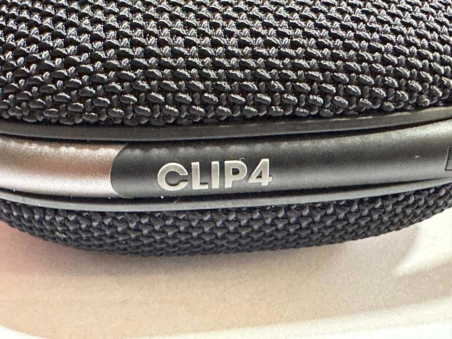 Портативна Bluetooth колонка JBL Clip 4 – Black