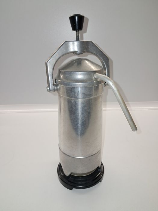 Ретро унгарска електрическа кафеварка