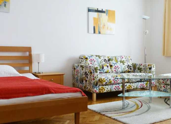 Дава се под наем Двустаен апартамент в Пловдив, Христо Смирненски - 65 кв.м за 408 € - Снимка #1