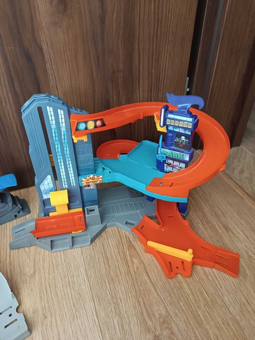 Писти Hot Wheels