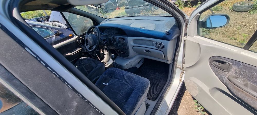 Renault scenik 1.6 16v на части