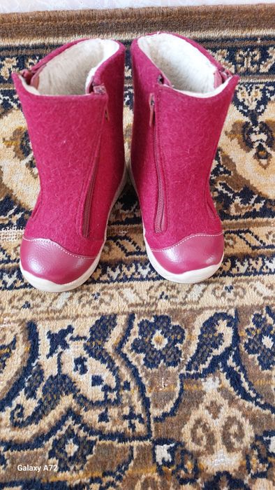 Новые сапожки для девочек