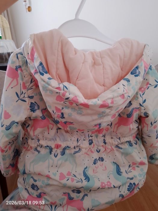 Демисезонные куртки для двойняшек