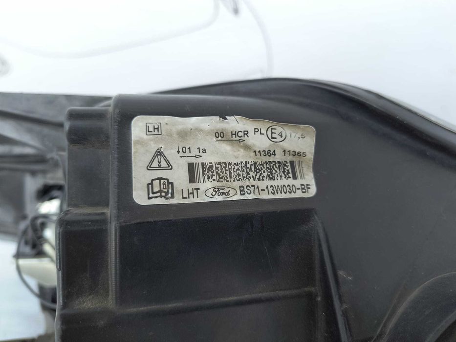 Far Stanga Uk Halogen Ford Mondeo 2014 / 2010-2014 Cod OEM BS71-13W030-BF (5C2)