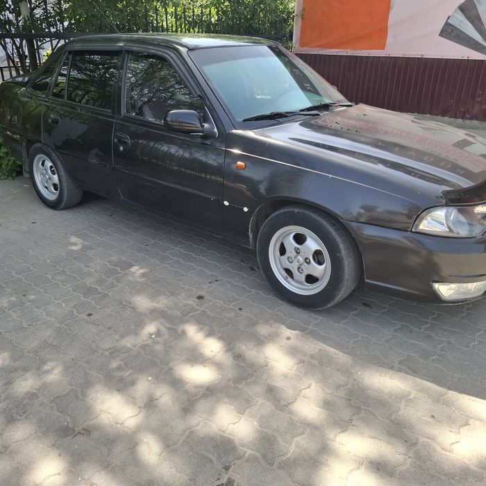 Срочно продам нексия 2