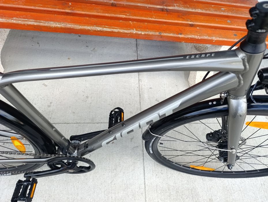 Градски велосипед GIANT Escape размер: 28/М
Велосипедът е изключи