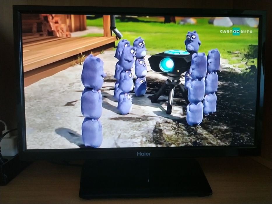 LED TV  Haier 22 инча телевизор
