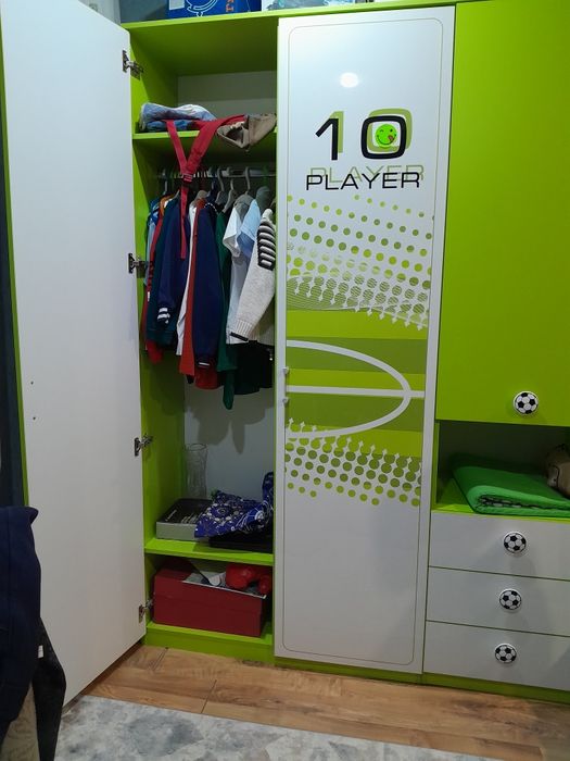 Продам шкаф для мальчика