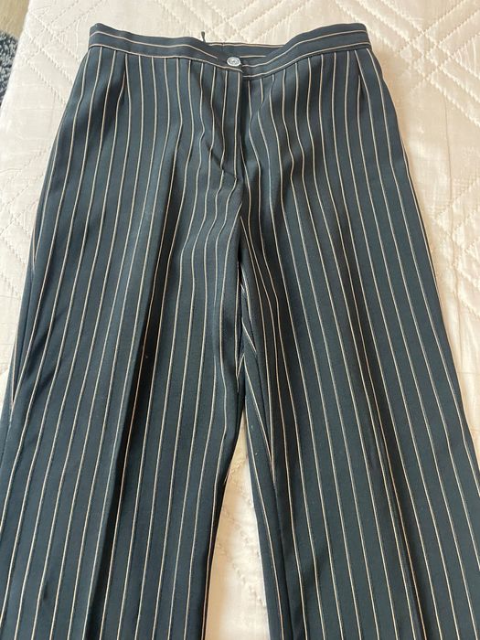 Официален костюм