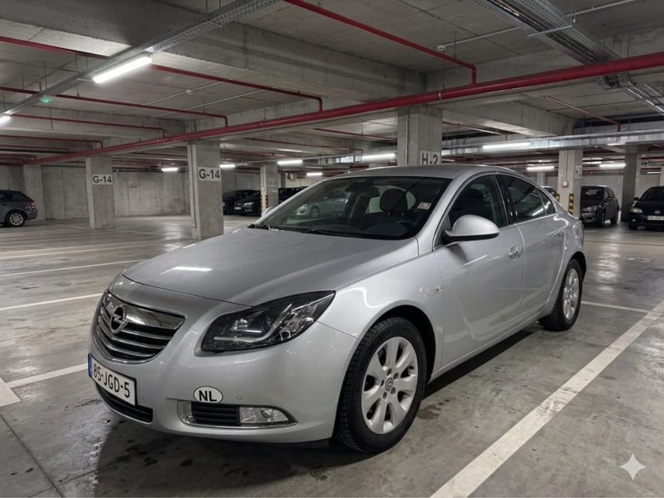 Opel insignia 1.6 benzina 6 trepte euro 5,model 2010, pos rate