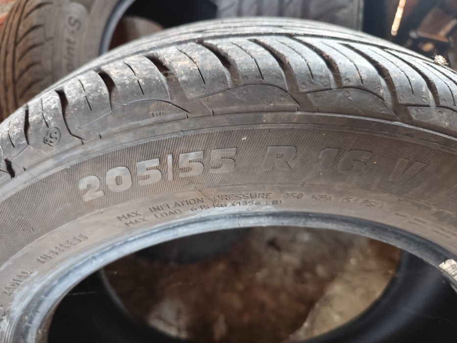 3 бр еднакви  поинт С.205/55/ /16 летни Дот 2020 г като нови.и 2бр и20