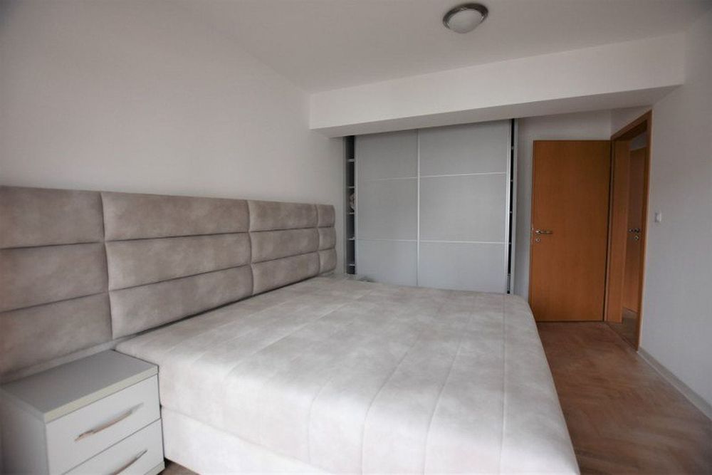 Продава се Тристаен апартамент в София, Банишора - 89 кв.м за 1652 €/кв.м - Снимка #3