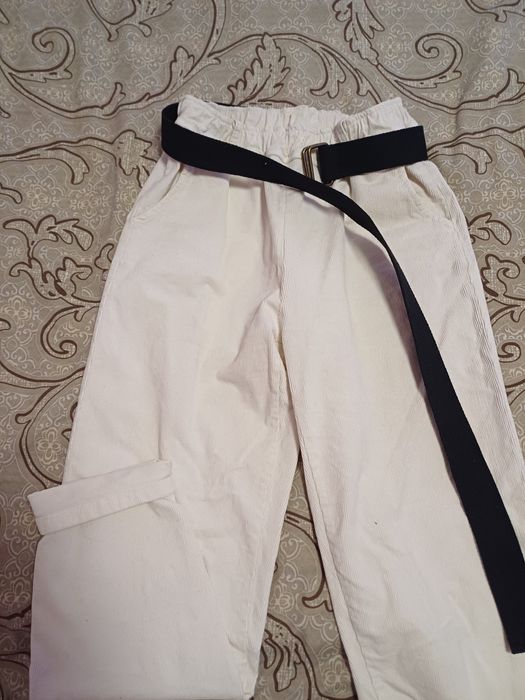 Страхотни бели джинси