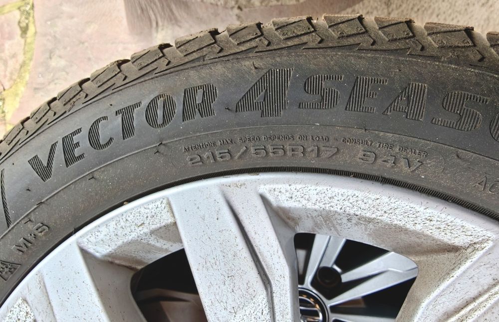 17 ' Оригинални джанти от VW T-ROCK  5X112  с нови гуми GOODYEAR