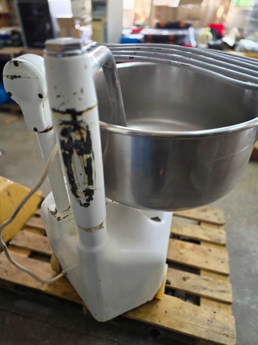 Malaxor profesional aluat DIOSNA – Cuva inox 135L (50-60 kg faina)