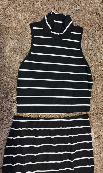 Compleu dama fusta si top S si M