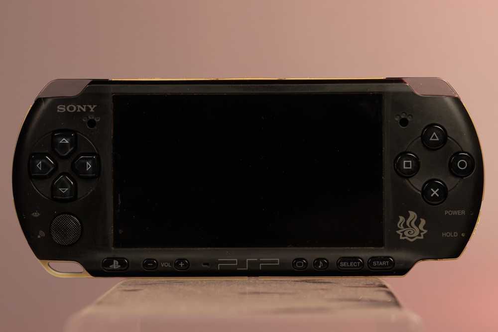 Sony PSP 3000 Monster Hunter 3 Special Edition (+прошивка, игры)
