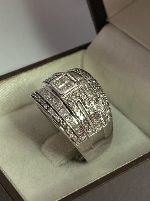 Inel aur alb cu diamante 1.55ct