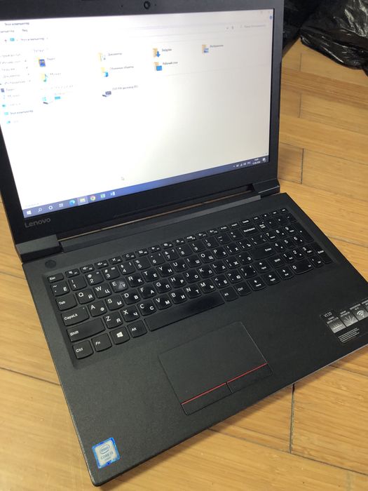Отличный мощный ноутбук ssd 240гб работает отлично windows 10