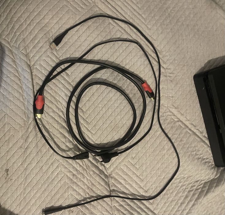 Ps4 slim в хорошем состоянии