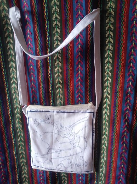 Traistute personalizate, lucrate manual (handmade)