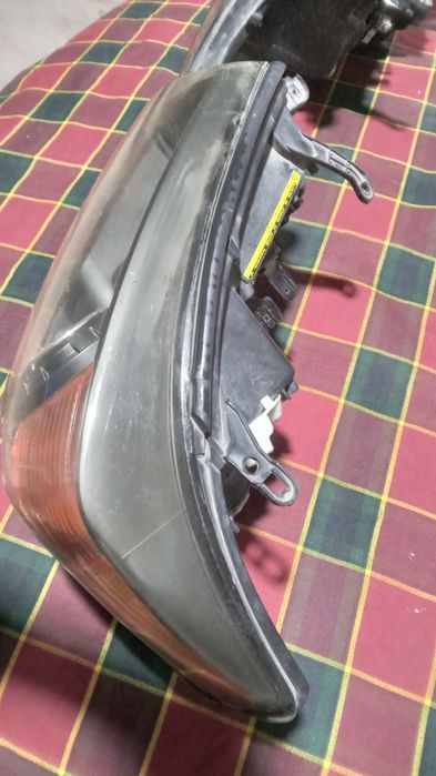 Продам фары Lend Cruiser 200