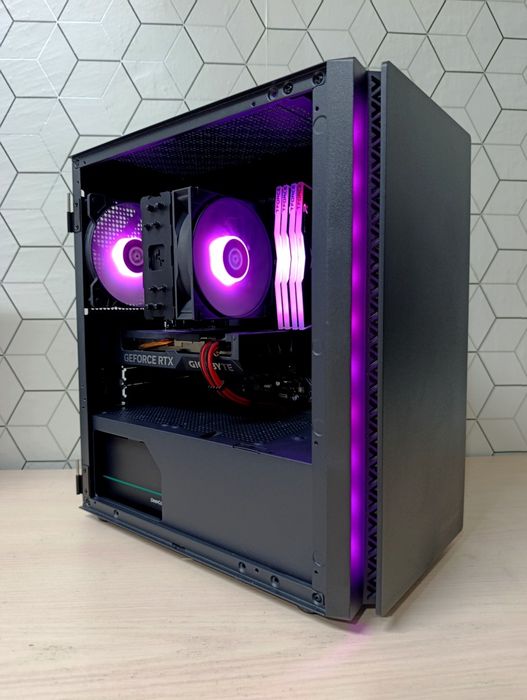 Ultra Full PC: Intel Core i5-12400F / RTX 4060 / 32 GB RAM / SSD
