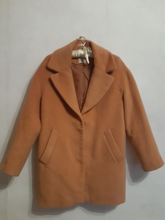 Palton peach Bershka