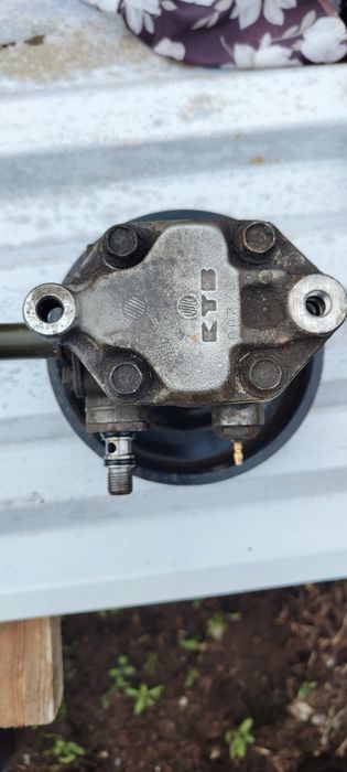 Нур на Митсубиси оригинал KYB