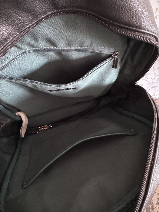 Отдам черный рюкзак