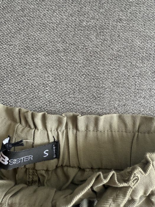 NEW YORKER нови дамски къси панталони.Размер S.