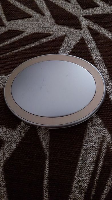 Нови чехли 37 номер с подарък двойно огледалце