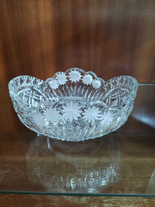 Хрустальные вазы , новые , произв-ль завод Миконд Ташкент и импорт.