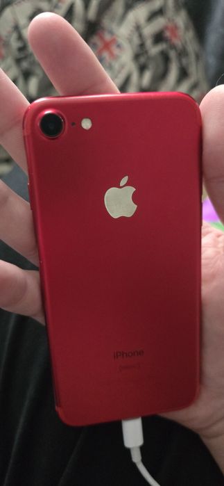 Продам или обменяю айфон 7 128