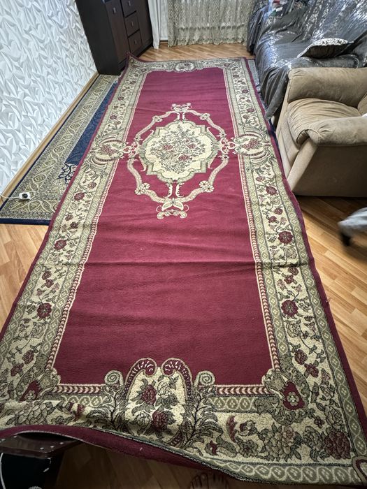 Продам ковер длинный