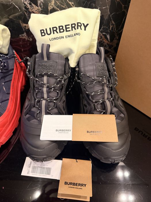 Burberry - мъжки обувки 44-ти номер