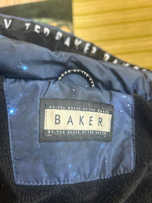 Geaca groasa Ted Baker 3 -4 ani cu interior fleece