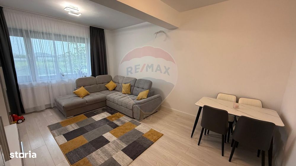 Apartament cu 2 camere de vânzare în zona Nord și loc de parcare