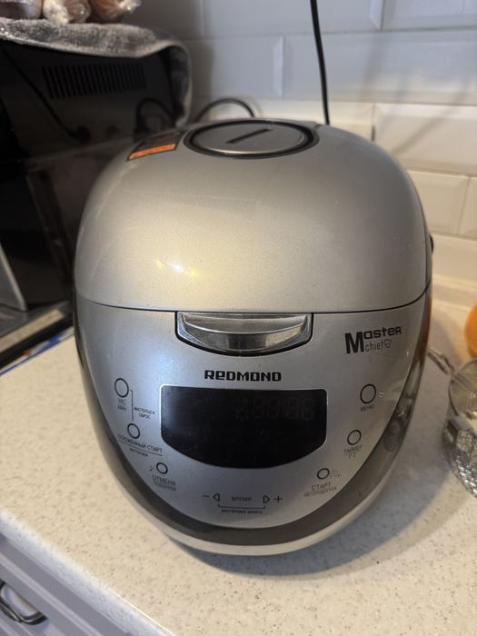 Мультиварка Redmond RMC-М150