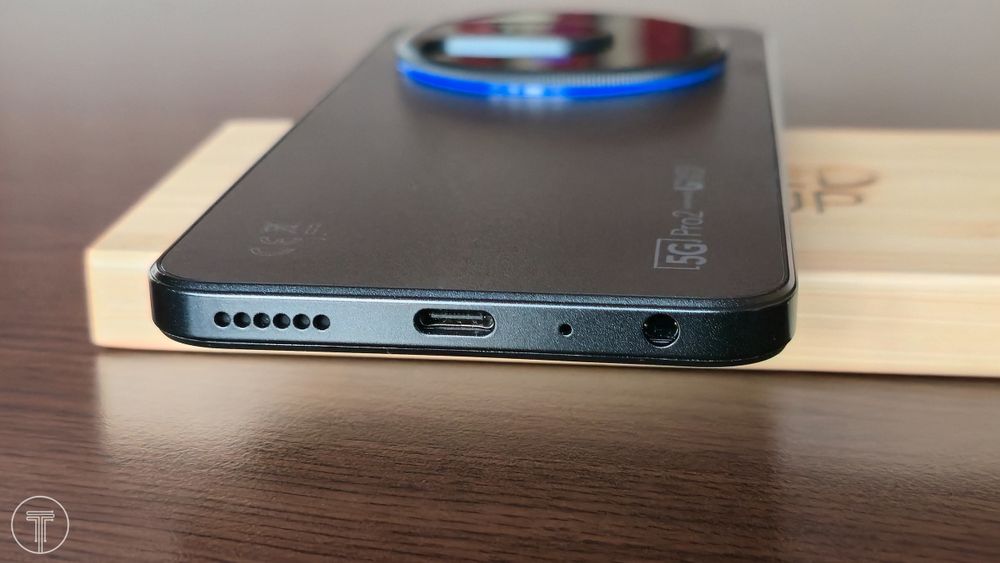 Нов телефон / Смартфон ZTE 5G PRO 2 / 256gb ,ram 8+12gb