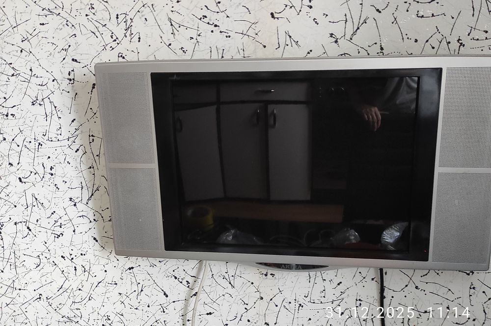 Телевизор Akira  диагональ 50 см