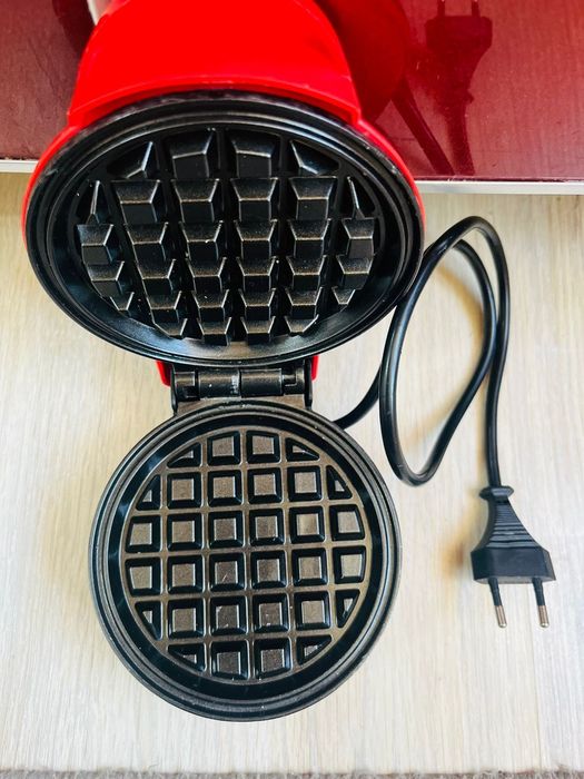 Продаю вафельницу